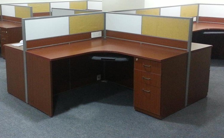 + Shaped Cubicle Work Station